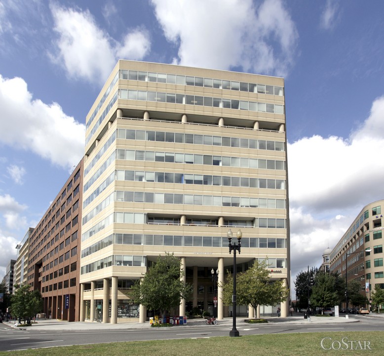 One Thomas Circle